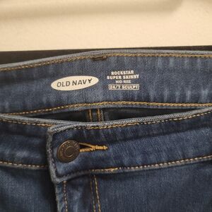 Old Navy Women's Mid-Rise Skinny Jeans - Dark Blue